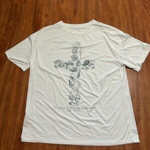 SHEIN White Cross Graphic Tee